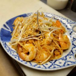 Family Thai Hut - Prawns Pad Thai
