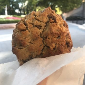 Levain Bakery - Chocolate Chip Walnut cookie - Bakeries Near Me - New York, New York Levain Bakery - Chocolate Chip Walnut cookie - Bakeries Near Me - New York, New York
