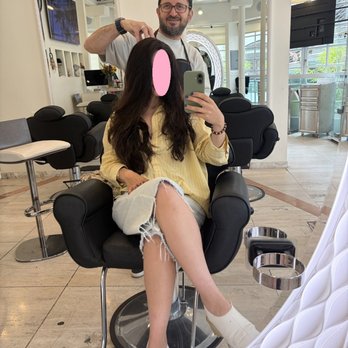 Ferit Salon - hair cut with no blow dry - Hair Salons Near Me - Beverly Hills, California Ferit Salon - hair cut with no blow dry - Hair Salons Near Me - Beverly Hills, California