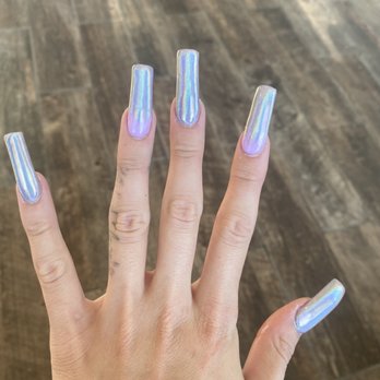 Ci Ci Nails 1 - Waxing Near Me - Chicago, Illinois