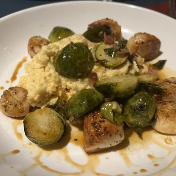 Rapscallion Table & Tap - Scallops with Grits (gf) - Brewpubs Near Me - Acton, Massachusetts Rapscallion Table & Tap - Scallops with Grits (gf) - Brewpubs Near Me - Acton, Massachusetts
