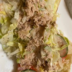 Tuna salad meat