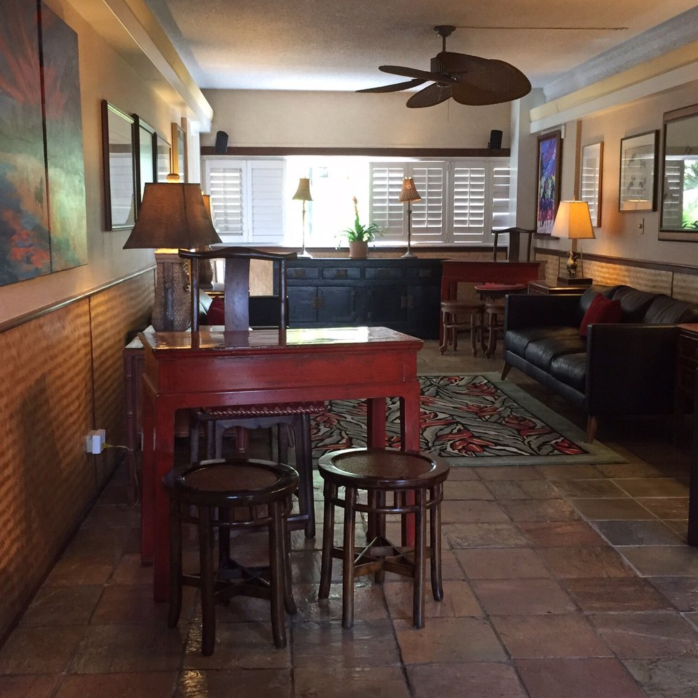The Equus - Waiting lounge - Hotels Near Me - Honolulu, Hawaii The Equus - Waiting lounge - Hotels Near Me - Honolulu, Hawaii