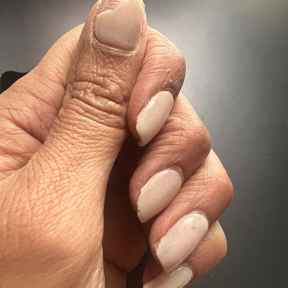Bellagio Nails Lounge - Dip Nail Polish - nails chipped. - Nail Salons Near Me - Springfield, Illinois Bellagio Nails Lounge - Dip Nail Polish - nails chipped. - Nail Salons Near Me - Springfield, Illinois