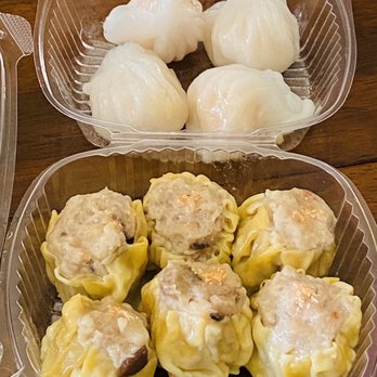 Dim Sum Bistro - Shrimp and pork dumpling , Steamed Shrimp and Pork Siu Mai - Dim Sum Near Me - San Francisco, California Dim Sum Bistro - Shrimp and pork dumpling , Steamed Shrimp and Pork Siu Mai - Dim Sum Near Me - San Francisco, California