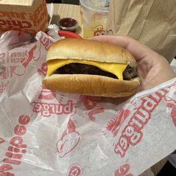 Jollibee - Cheeseburger - Chicken Shop Near Me - Alexandria, Virginia