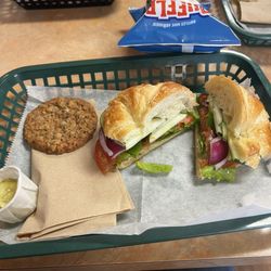 Dutch Oven Bakery - Make Build Your Own Sandwich (Basket)