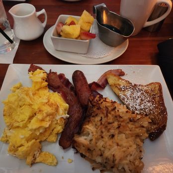 Redstone American Grill - Chef's Brunch - Steakhouses Near Me - Maple Grove, Minnesota