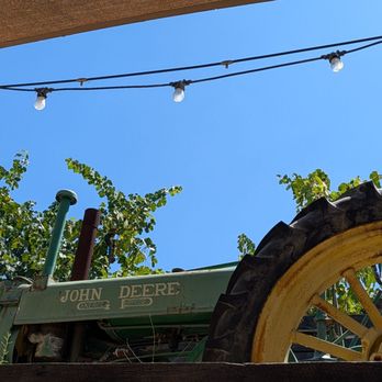 Peltzer Winery - Wineries Near Me - Temecula, California