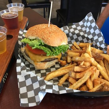 Ramblin' Road Brewery Farm - Make it bacon burger with sour cream and onion seasoned fries - Breweries Near Me - La Salette, Ontario Ramblin' Road Brewery Farm - Make it bacon burger with sour cream and onion seasoned fries - Breweries Near Me - La Salette, Ontario
