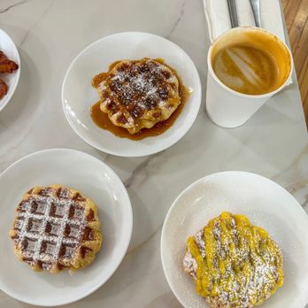 Mea Culpa Cafe - Pistachio Lime Latte, Liege Waffle with Lemon Curd, Horchata Liege Waffle, Original Liege Waffle - Cafes Near Me - Norfolk, Virginia