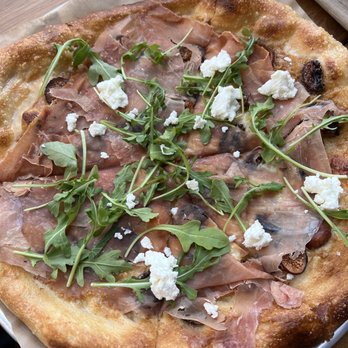 North Italia - Prosciutto pizza - Italian Near Me - Reston, Virginia