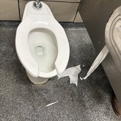 Lowe's Home Improvement - Bathrooms are nasty