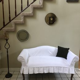 Saw this little bench and thought it would look great in my entryway. I gave Slipcover Plus a call! Perfection. Next up is my sofa! Saw this little bench and thought it would look great in my entryway. I gave Slipcover Plus a call! Perfection. Next up is my sofa!