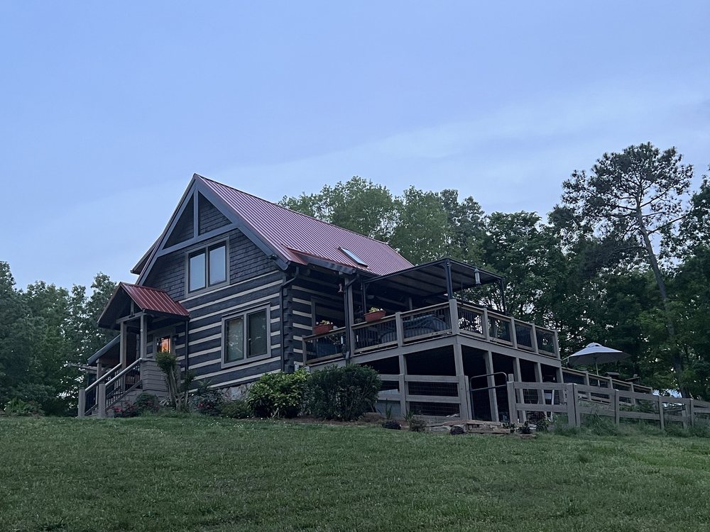 Slide of Javy's Roofing