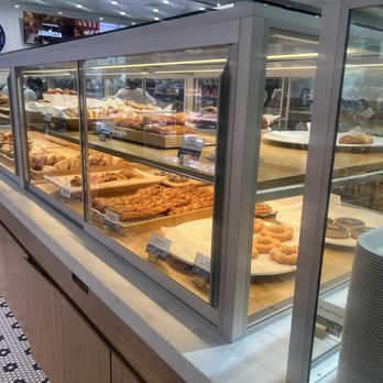 Paris Baguette - Inside - Bakeries Near Me - Fresno, California Paris Baguette - Inside - Bakeries Near Me - Fresno, California
