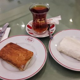 Tavuk gongsu and Kazandibi