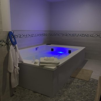 Cloud 9 Float + Spa - XL float rooms - Float Spa Near Me - Folsom, California
