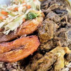 Donna's Caribbean Restaurant - Goat curry