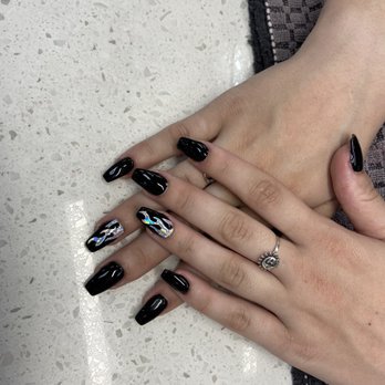 Tulip Nails - Nail Salons Near Me - Thousand Oaks, California