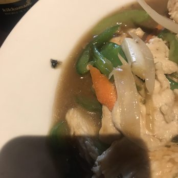Rain Thai Bistro - Do not eat at this place, they took forever to bring the food, anddd I got a fly in my plate.   Grosss!!! - Thai Near Me - Chattanooga, Tennessee