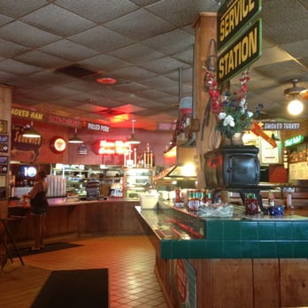 Colter's Texas BBQ - Nice decor and country music playin in the background with music videos on TVs. - Barbeque Near Me - Arlington, Texas Colter's Texas BBQ - Nice decor and country music playin in the background with music videos on TVs. - Barbeque Near Me - Arlington, Texas