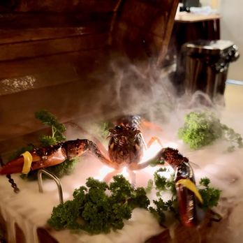 Burnin' Shell - Lobster in a Treasure Chest - Seafood Near Me - Los Angeles, California Burnin' Shell - Lobster in a Treasure Chest - Seafood Near Me - Los Angeles, California