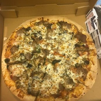 Villa Roma Pizza - Greek Delight pizza - spinach, black & green olives, tomatoes, feta cheese, garlic and mozzarella with gyro meat added. - Pizza Near Me - Houston, Texas Villa Roma Pizza - Greek Delight pizza - spinach, black & green olives, tomatoes, feta cheese, garlic and mozzarella with gyro meat added. - Pizza Near Me - Houston, Texas
