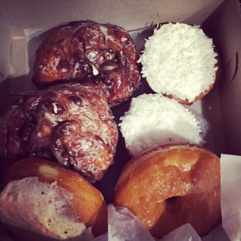 Donna's Donuts - Box of perfection - Bakeries Near Me - Flint, Michigan Donna's Donuts - Box of perfection - Bakeries Near Me - Flint, Michigan