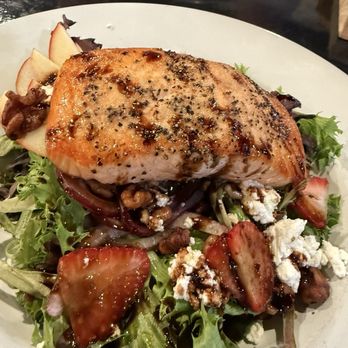 528 Italian American - 528 signature salad with salmon - Steakhouses Near Me - Tappahannock, Virginia 528 Italian American - 528 signature salad with salmon - Steakhouses Near Me - Tappahannock, Virginia