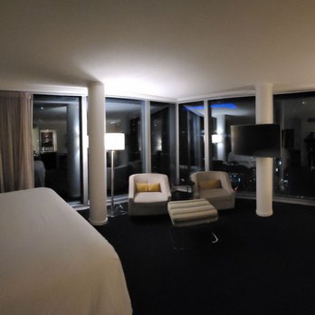 Sheraton Vancouver Wall Centre - Room 954 was larger and had two large floor to ceiling window walls - Hotels Near Me - Vancouver, British Columbia Sheraton Vancouver Wall Centre - Room 954 was larger and had two large floor to ceiling window walls - Hotels Near Me - Vancouver, British Columbia