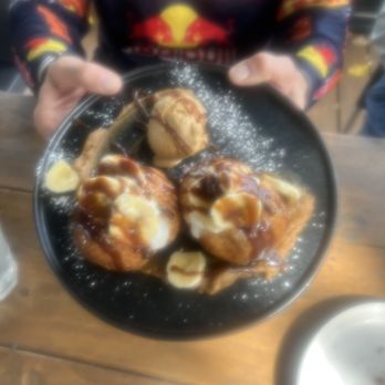 Alimento - Stuffed donuts with dairy free Carmel walnut ice cream, bananas and caramel sauce! Birthday boy loved them! - Cafes Near Me - Tauranga, BOP Alimento - Stuffed donuts with dairy free Carmel walnut ice cream, bananas and caramel sauce! Birthday boy loved them! - Cafes Near Me - Tauranga, BOP