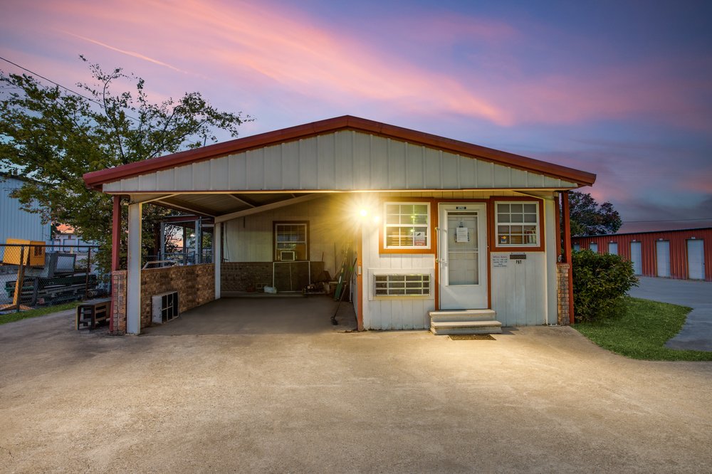 AAA INDUSTRIAL PARK STORAGE Updated August 2024 20 Photos 6015