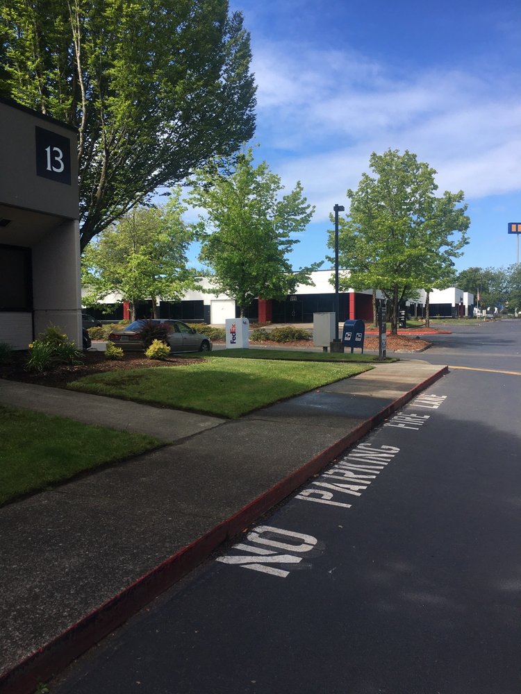 EAST VALLEY BUSINESS PARK Updated July 2024 249 SW 41st St, Renton