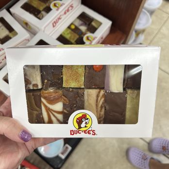 Buc-ee’s - Gas Stations Near Me - Sevierville, Tennessee Buc-ee’s - Gas Stations Near Me - Sevierville, Tennessee