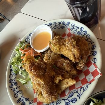 Di An - Chicken wings - Vietnamese Near Me - Toronto, Ontario