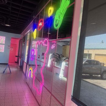 La Chime - Inside!! - Desserts Near Me - Fresno, California La Chime - Inside!! - Desserts Near Me - Fresno, California