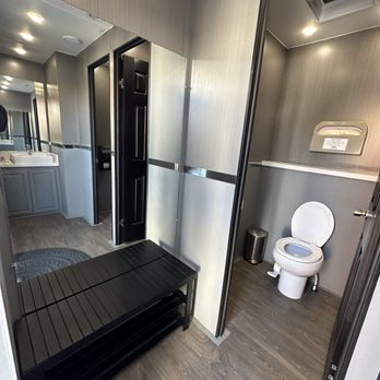 Bear Creek Restroom Services - Deluxe 4-unit - Portable Toilet Services Near Me Bear Creek Restroom Services - Deluxe 4-unit - Portable Toilet Services Near Me
