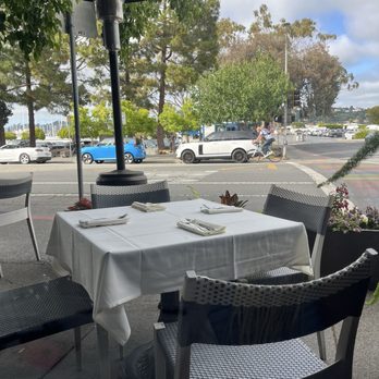 Poggio Trattoria - Seating outdoors in front of the restaurant - Italian Near Me - Sausalito, California Poggio Trattoria - Seating outdoors in front of the restaurant - Italian Near Me - Sausalito, California