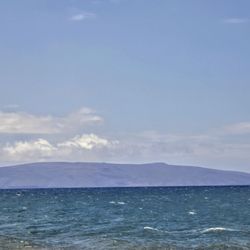 Looking at Lanai from Kamaole Beach Park III