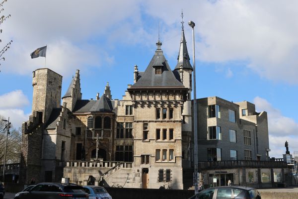 Het Steen by null