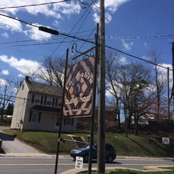 Log Cabin Quilt Shop