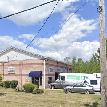 Steve's Auto Repair - View of Steve's auto walk in entrance - Auto Repair Near Me - Hamburg, New York Steve's Auto Repair - View of Steve's auto walk in entrance - Auto Repair Near Me - Hamburg, New York