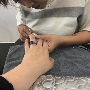 La Beaute Nails - The nail tech was very detailed with her work and did an amazing application - Nail Salons Near Me - San Dimas, California