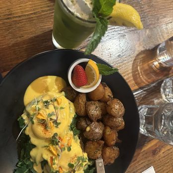 Surisan - Eggs Florentine Breakfast Fresh Raspberry Lemonade Matcha Mojito - Korean Near Me - San Francisco, California Surisan - Eggs Florentine Breakfast Fresh Raspberry Lemonade Matcha Mojito - Korean Near Me - San Francisco, California