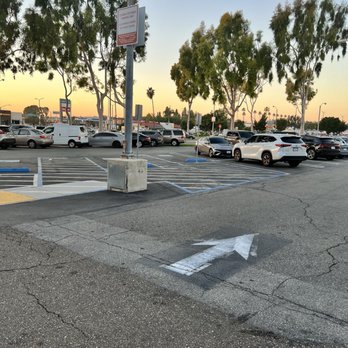 OMELI Kitchen - Parking lot free parking - Vietnamese Near Me - Fullerton, California