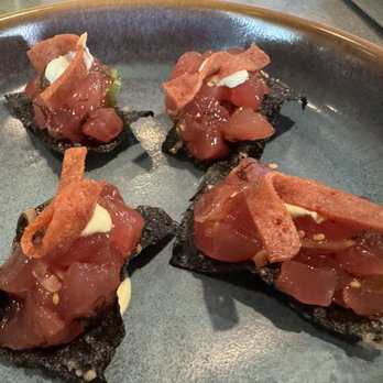 Lineage - Ahi Poke with fried spam, pickled ginger, wasabi aioli, & Nori chip. - Asian Fusion Near Me - Wailea, Hawaii