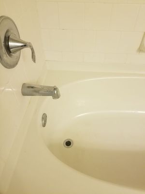 Bathroom Cleaning - Examples of bathroom cleaning Bathroom Cleaning - Examples of bathroom cleaning