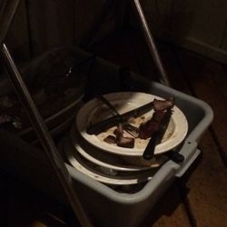 Hooker's River Stop - Gross bus-bin that sat right next to our table for the entire meal.