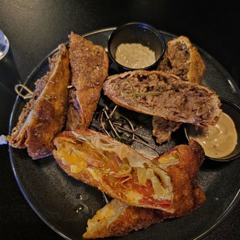 Blackstone - Egg roll flight - Cocktail Bars Near Me - Providence, Rhode Island